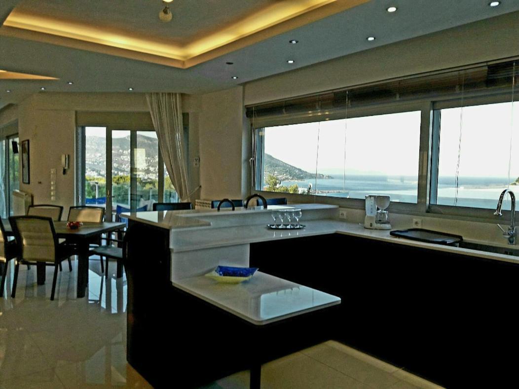 Seaview Pool Villa Near Beach And Athens Airport Πόρτο Ράφτη Εξωτερικό φωτογραφία